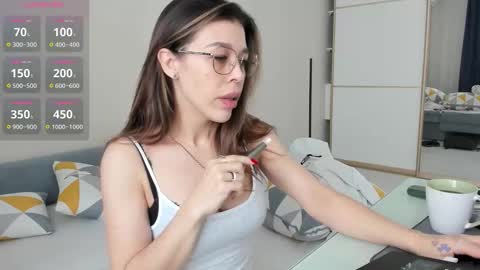 Snapshot of yoursoul_mila chatting on 14, 1, 2026 yoursoul_mila online show from 14, 1, 2026