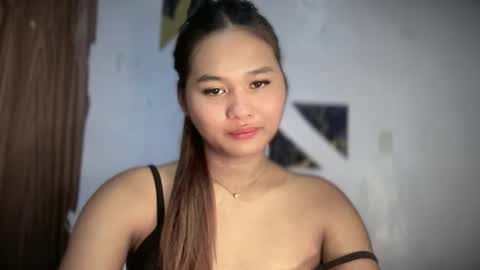 Snapshot of yoursweetgirl_zia chatting on 16, 5, 2026 yoursweetgirl_zia online show from 16, 5, 2026