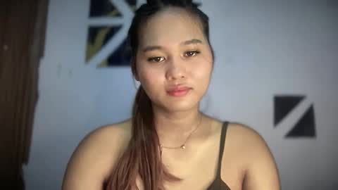 Snapshot of yoursweetgirl_zia chatting on 17, 5, 2026 yoursweetgirl_zia online show from 17, 5, 2026