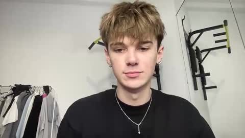 Snapshot of yoursweetyguy chatting on 16, 1, 2026 yoursweetyguy online show from 16, 1, 2026