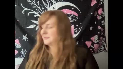 yourthickgingergoddess online show from 22, 2, 2025