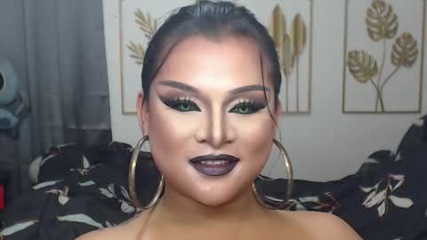 Snapshot of yourtrannyqueenxxx chatting on 3, 12, 2025 Anastacia Grey online show from 3, 12, 2025