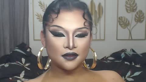 Snapshot of yourtrannyqueenxxx chatting on 1, 3, 2026 Anastacia Grey online show from 1, 3, 2026