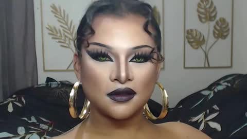 Snapshot of yourtrannyqueenxxx chatting on 4, 3, 2026 Anastacia Grey online show from 4, 3, 2026