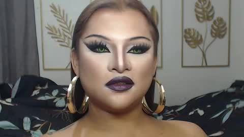 Snapshot of yourtrannyqueenxxx chatting on 7, 3, 2026 Anastacia Grey online show from 7, 3, 2026