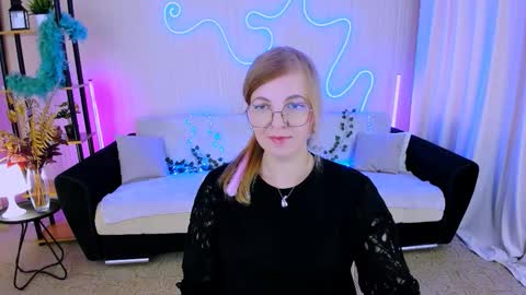 Alice online show from 26, 9, 2025