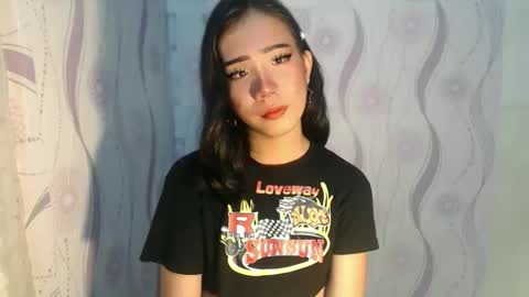 yourwife_material99 online show from 16, 4, 2026