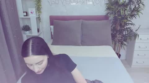 Snapshot of youteacherx chatting on 16, 11, 2025 Helen online show from 16, 11, 2025