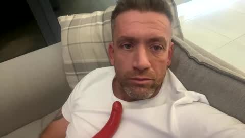 Snapshot of youwantus69 chatting on 24, 1, 2025 You want us 69 online show from 24, 1, 2025