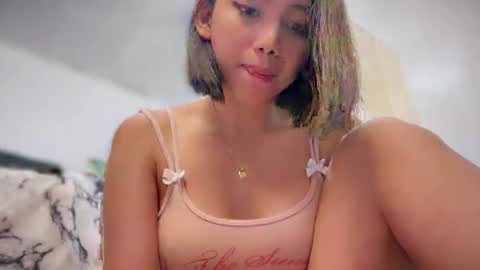 YowgineTheGreat online show from 28, 2, 2025