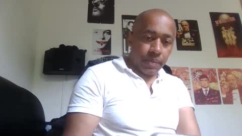 Snapshot of yoyo972 chatting on 4, 5, 2026 yoyo972 online show from 4, 5, 2026