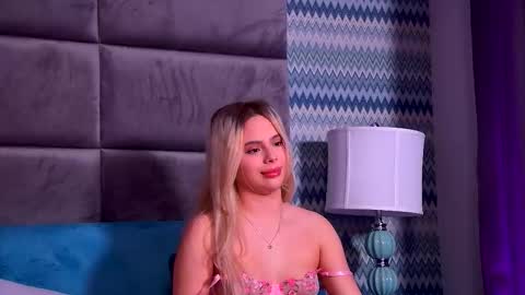 Foxie online show from 21, 12, 2025