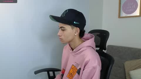 yulian_vasquez online show from 25, 9, 2025