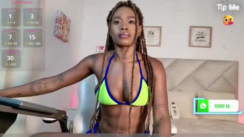 Snapshot of yuliana_milleer chatting on 3, 11, 2025 Yuliana online show from 3, 11, 2025