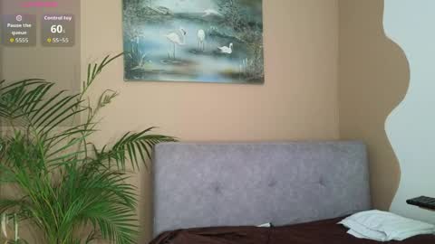 yuliethpetite online show from 7, 4, 2026