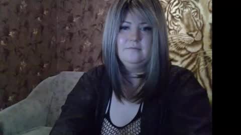 Snapshot of yuliiared chatting on 15, 12, 2025 yuliiared online show from 15, 12, 2025