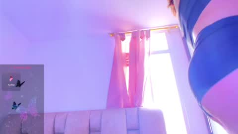 Snapshot of yulina_xue chatting on 2, 6, 2026 Yulina online show from 2, 6, 2026