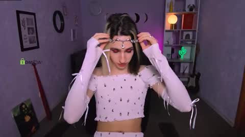 Snapshot of yumeliko_yummy chatting on 18, 10, 2025 Yumeliko online show from 18, 10, 2025