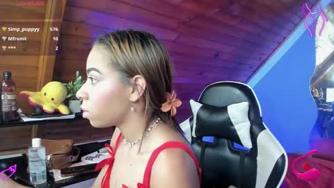 Snapshot of yumi_hanna chatting on 20, 12, 2025 yumi_hanna online show from 20, 12, 2025