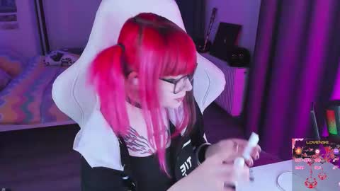 Snapshot of yumi_youkai chatting on 25, 11, 2025 Yumi 3 online show from 25, 11, 2025