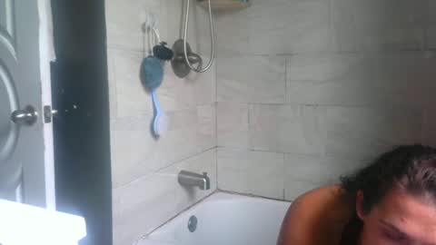 Snapshot of yumiepussyy chatting on 25, 6, 2026 Payton kelly online show from 25, 6, 2026