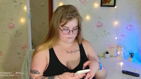 Snapshot of yumm_lolly chatting on 30, 10, 2025 Polly online show from 30, 10, 2025