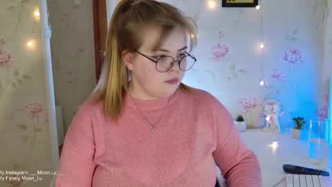 Snapshot of yumm_lolly chatting on 1, 11, 2025 Polly online show from 1, 11, 2025