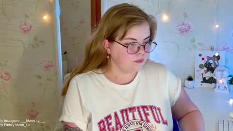 Snapshot of yumm_lolly chatting on 22, 11, 2025 Polly online show from 22, 11, 2025