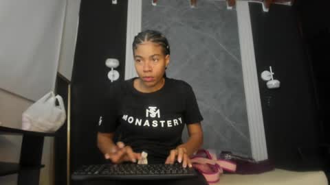 Yummyduo online show from 10, 1, 2025