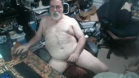 Snapshot of yummyflguy chatting on 18, 6, 2026 yummyflguy online show from 18, 6, 2026