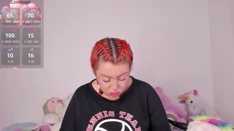 yunahott_ online show from 11, 11, 2025