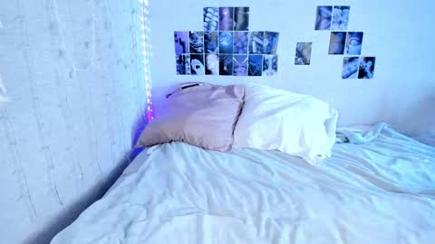 Snapshot of yunapeace chatting on 13, 9, 2025 Yuna online show from 13, 9, 2025