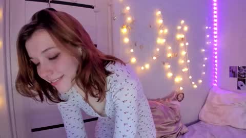 Snapshot of yunapeace chatting on 11, 11, 2025 Yuna online show from 11, 11, 2025