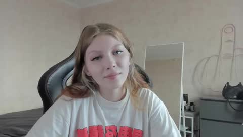 yunarosee online show from 13, 9, 2025