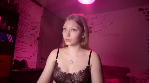 yunarosee online show from 21, 10, 2025
