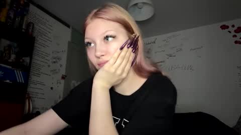 Snapshot of yunarosee chatting on 9, 1, 2026 yunarosee online show from 9, 1, 2026