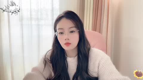 YunEr online show from 10, 12, 2024