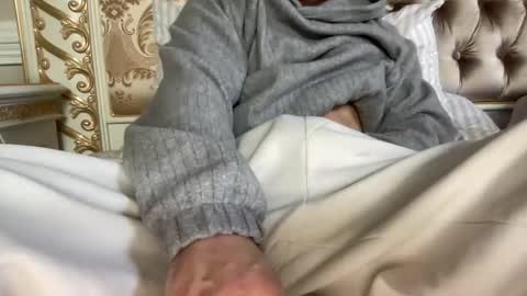 Yung Bull online show from 24, 12, 2024