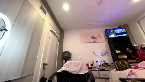 Snapshot of yungfemslut chatting on 17, 2, 2026 BbyTSSLut online show from 17, 2, 2026