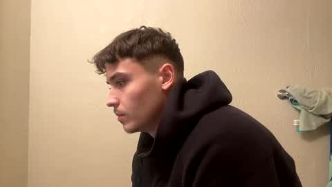 Snapshot of yungstudbev chatting on 16, 12, 2024 yungstudbev online show from 16, 12, 2024