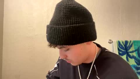 Snapshot of yungstudbev chatting on 23, 12, 2024 yungstudbev online show from 23, 12, 2024