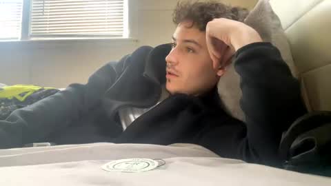 Snapshot of yungstudbev chatting on 7, 3, 2025 yungstudbev online show from 7, 3, 2025