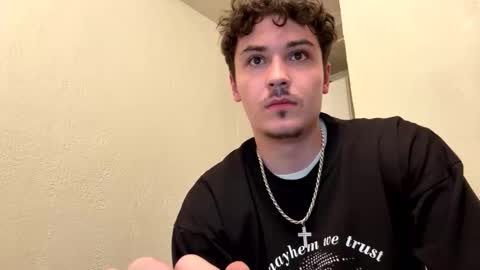 Snapshot of yungstudbev chatting on 11, 10, 2025 yungstudbev online show from 11, 10, 2025