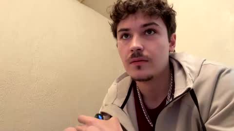 Snapshot of yungstudbev chatting on 26, 10, 2025 yungstudbev online show from 26, 10, 2025