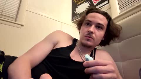 yungstudbev online show from 6, 4, 2026