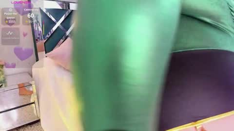 Yunna online show from 5, 12, 2025