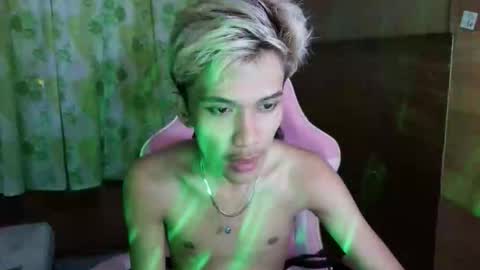 Snapshot of yunoxoxo chatting on 13, 5, 2026 yunoxoxo online show from 13, 5, 2026