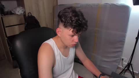 Snapshot of yurii_moody chatting on 24, 2, 2025 yurii_moody online show from 24, 2, 2025