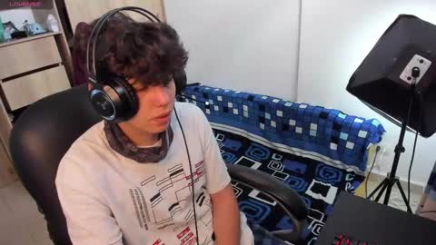 Snapshot of yurii_moody chatting on 12, 9, 2025 yurii_moody online show from 12, 9, 2025