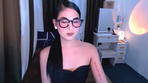 Snapshot of yvannasilva18 chatting on 9, 9, 2025 jai online show from 9, 9, 2025
